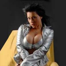 Book Charly  in Haslemere