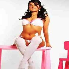 female stripper Maxine 